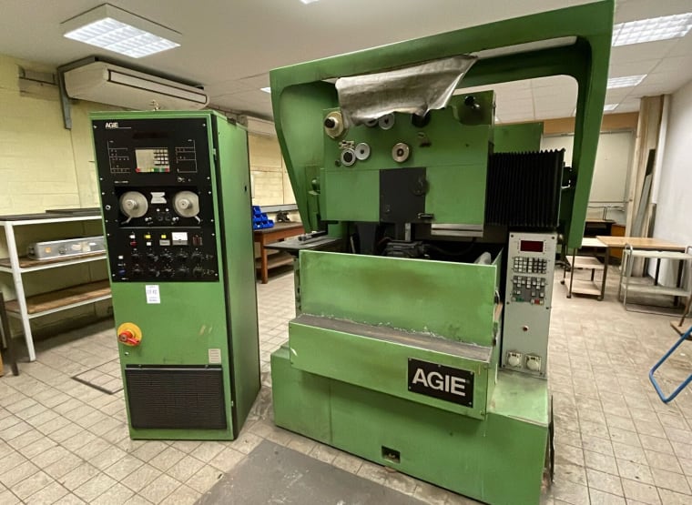Жична машина за електроерозионна обработка AGIE DEM 425