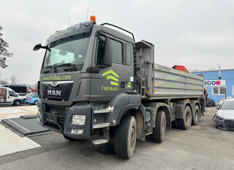 Man tgs 8x8 hotsell dump truck
