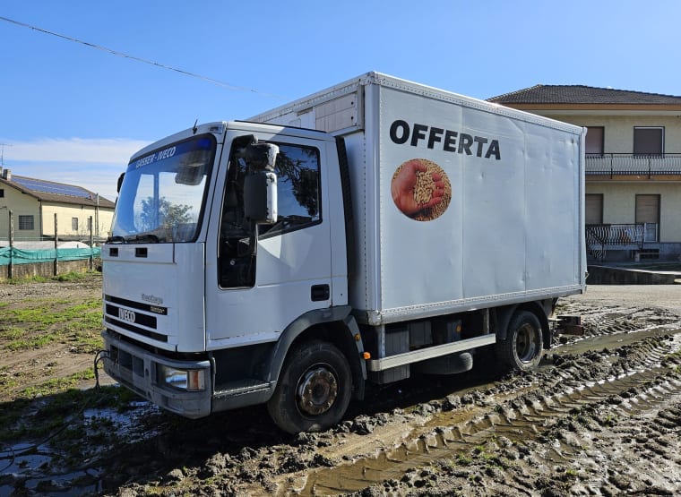 IVECO EUROCARGO truck