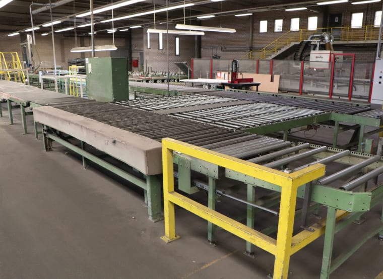 BARGSTEDT Packaging line with driven roller conveyor