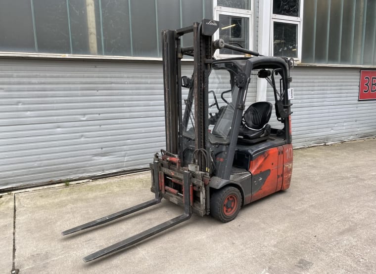 LINDE E 16 C-02 Electric Stacker