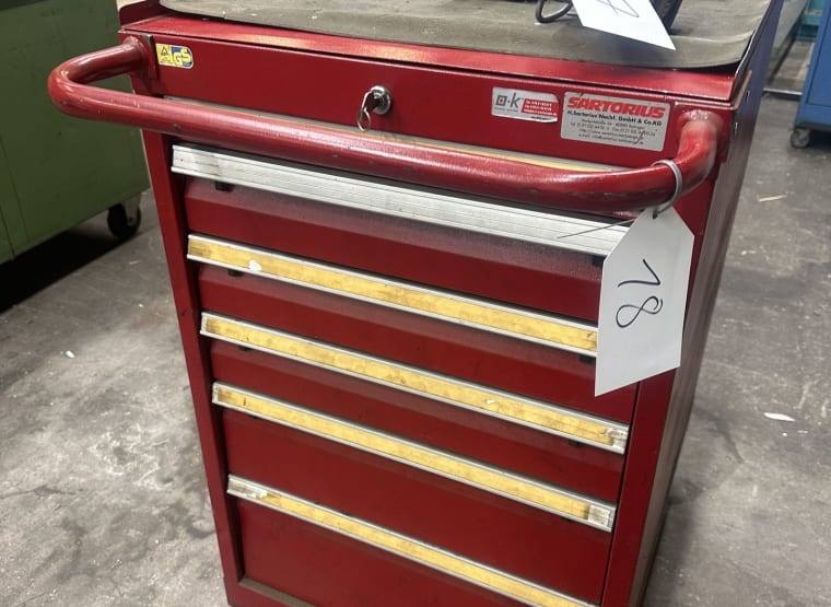 SARTORIUS workshop trolley with contents