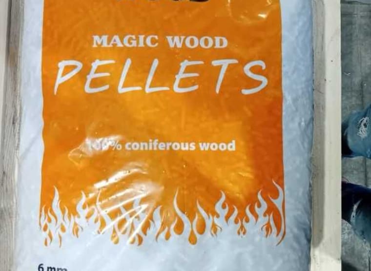 Pellet packs of 70 pieces LT FIREWOOD