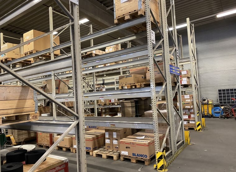 FISCHER Pallet racking system with approx. 49 stands