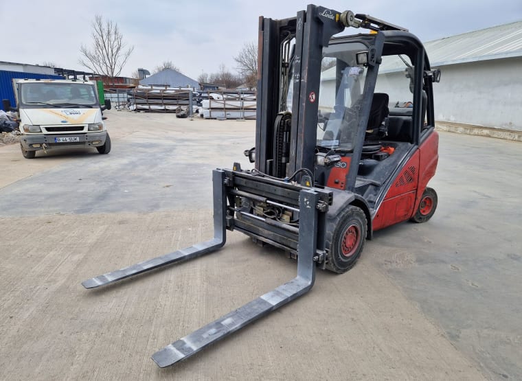 LPG Forklift LINDE H30T-01