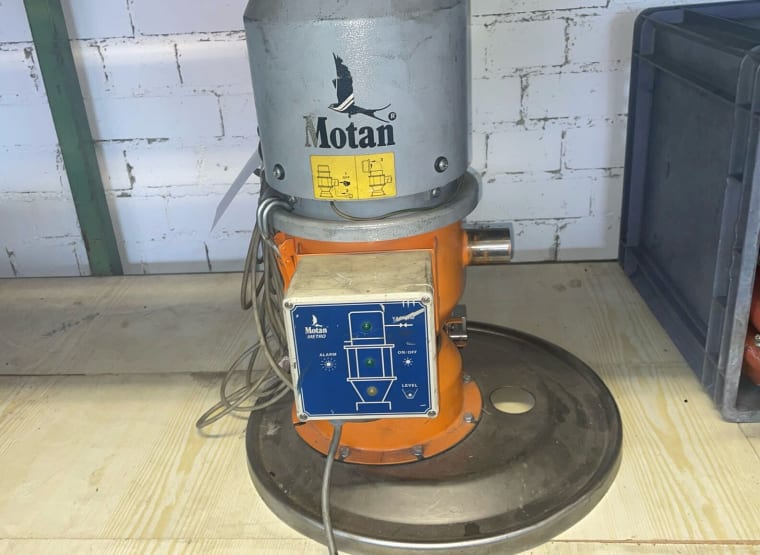 MOTAN HL 25 Granulate vacuum cleaner