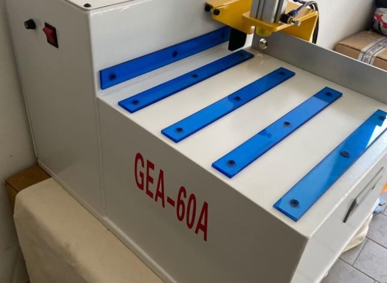 GEA 60 A Panel rounding machine