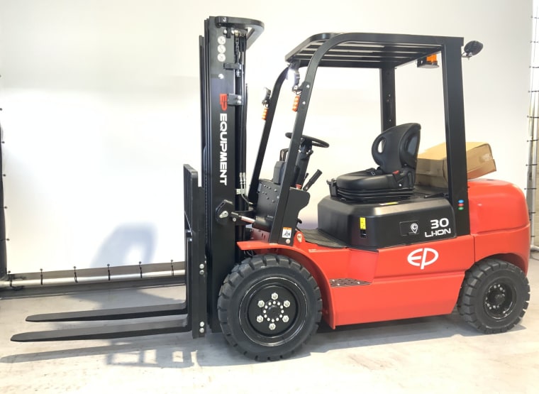 EP EFL 302 Li-Ion Forklift truck