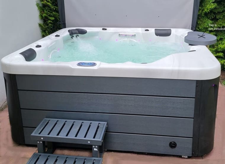 BALBAO Luxe Spa Luxury Spa Whirlpool and outdoor spa