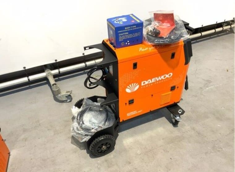 DAEWOO DAMIG-350GDL Welding machine
