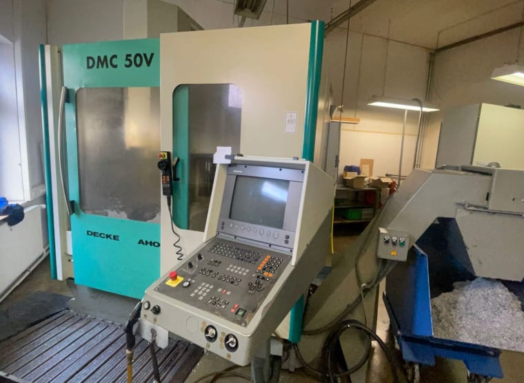 DECKEL MAHO DMC 50 V vertical machining center