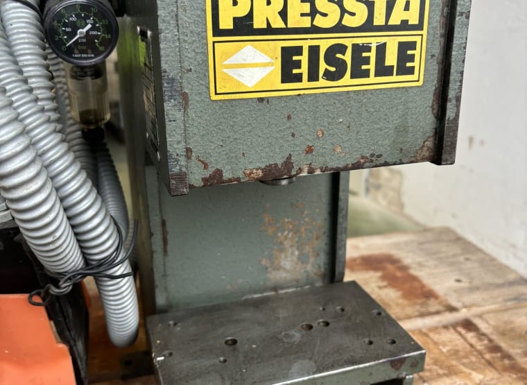 PRESSTA-EISELE BST 105 Presse