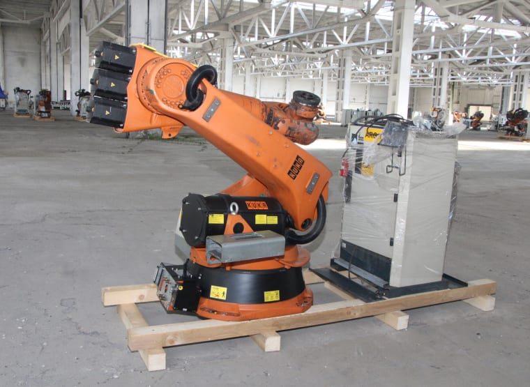KUKA KR 210-2 2000 Endüstriyel Robot