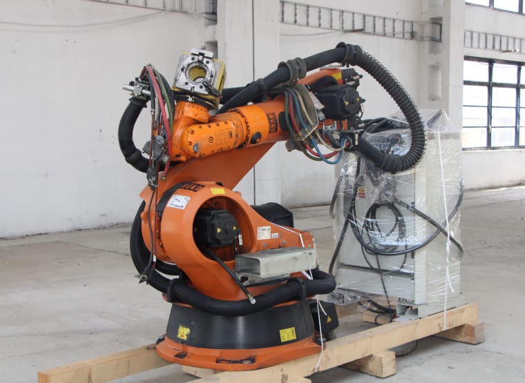 KUKA VKR 240 R2700 Endüstriyel robot