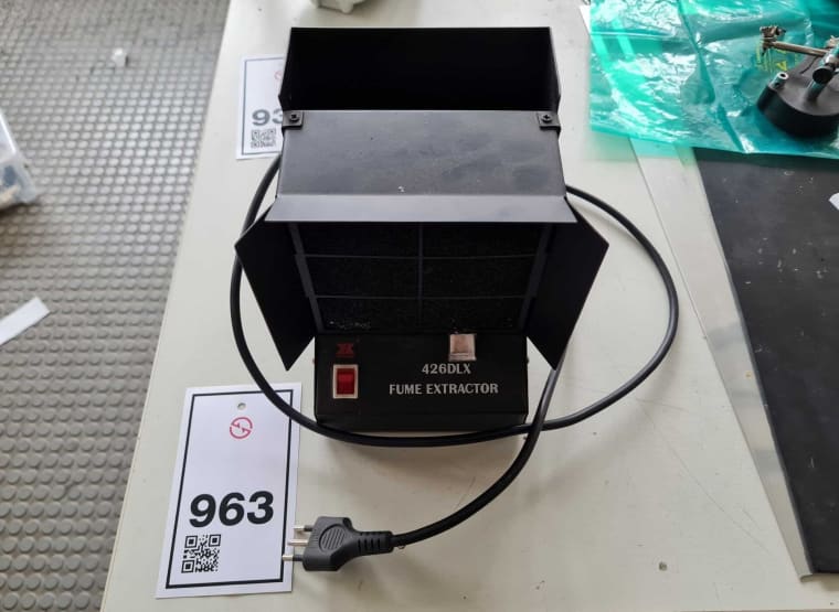 XYTRONIC 426 DLX benchtop smoke extractor