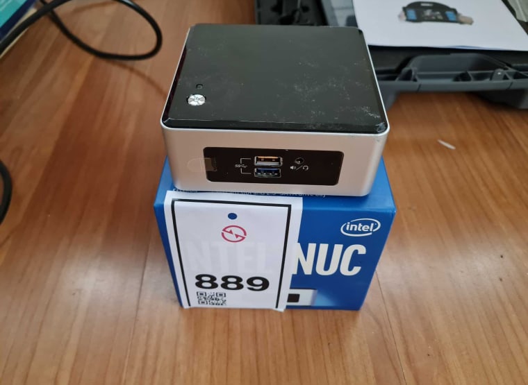 INTEL NUC 5CPYH Mini PC Set