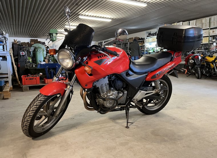 HONDA CB500/PC26 motorcycle