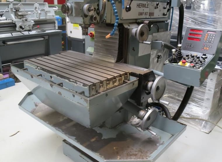 HERMLE UWF 801 Tool milling machine - universal