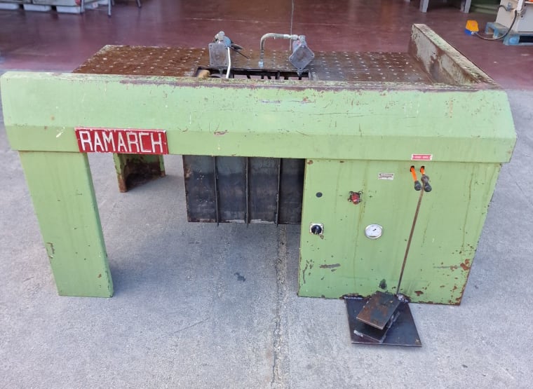RAMARCH PH 4 Perforated Plate Hydraulic Press for Chairs
