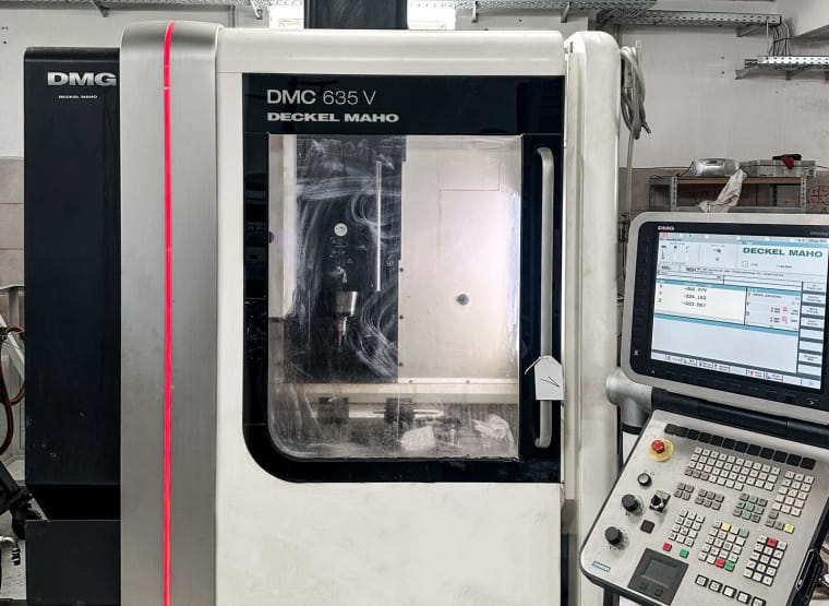 DMG DMC 635 V CNC vertical machining center (very few hours)