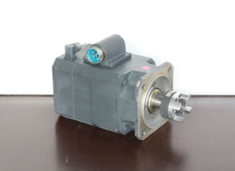 SIEMENS 1 FT6082-1AF71-1AG1 Servomotor