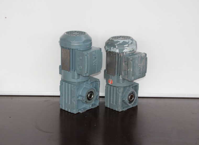 SEW EURODRIVE WA30/T DR63L6 Gear motor, 2 pcs