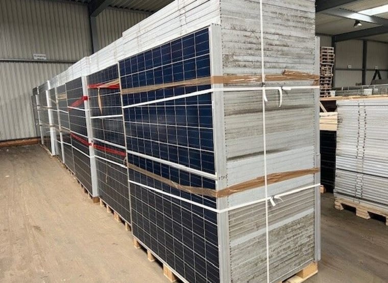 Módulos fotovoltaicos TRINA SOLAR TSM-220-240PC05A 228,8 kWp - 249,6 kWp