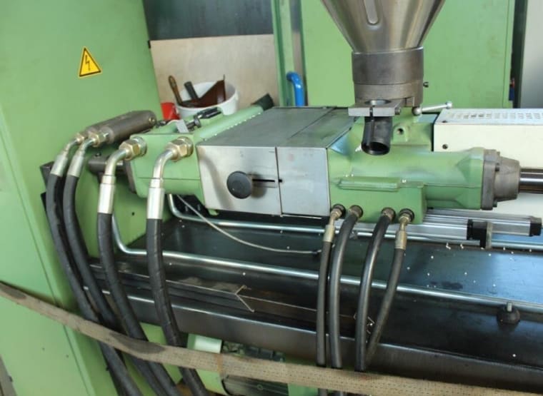 ARBURG A270-350-90M Injection molding machine