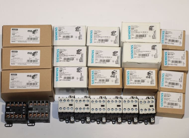 SIEMENS Lot switches and contactors