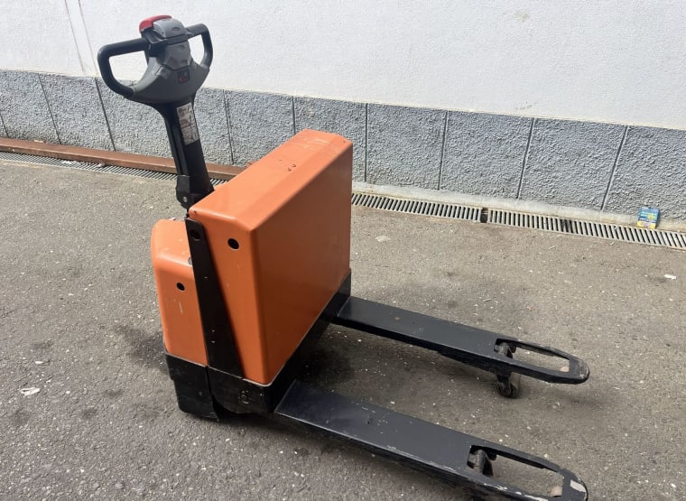 BT LWE 180 Electric Pallet Truck