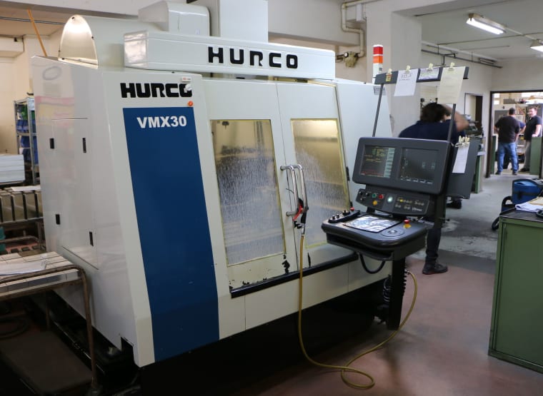 CNC sústružnícke a frézovacie centrum HURCO VMX30