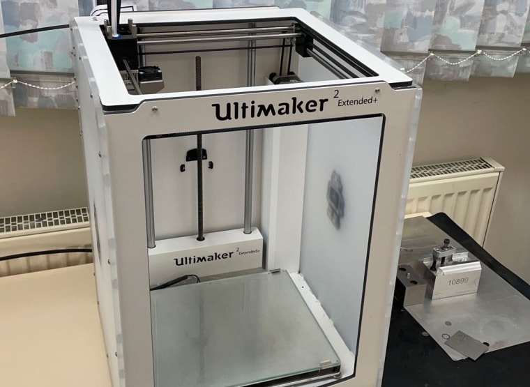 ULTIMAKER EXTENDED PLUS 3D printer