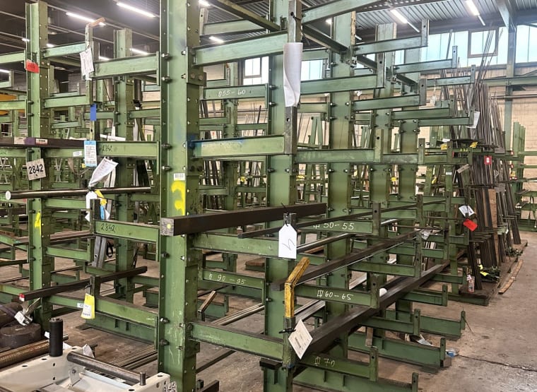 Cantilever rack without contents OHRA