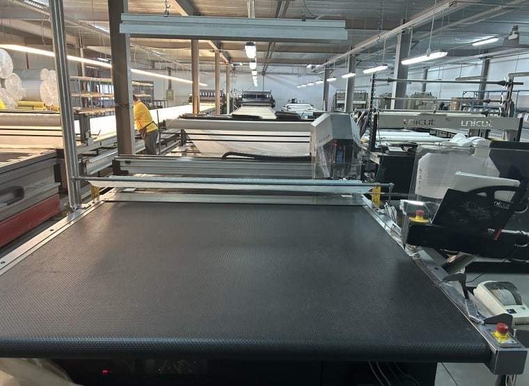 Machine de découpe CNC pour textiles ALLCOMP UNICUT 3C 50UL
