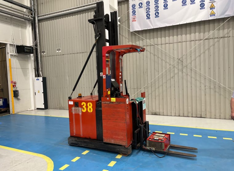 BT OPW 1200 HSE Electric Forklift