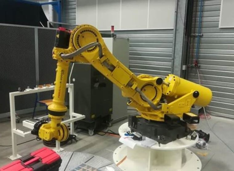 Robô industrial FANUC m-710iB45