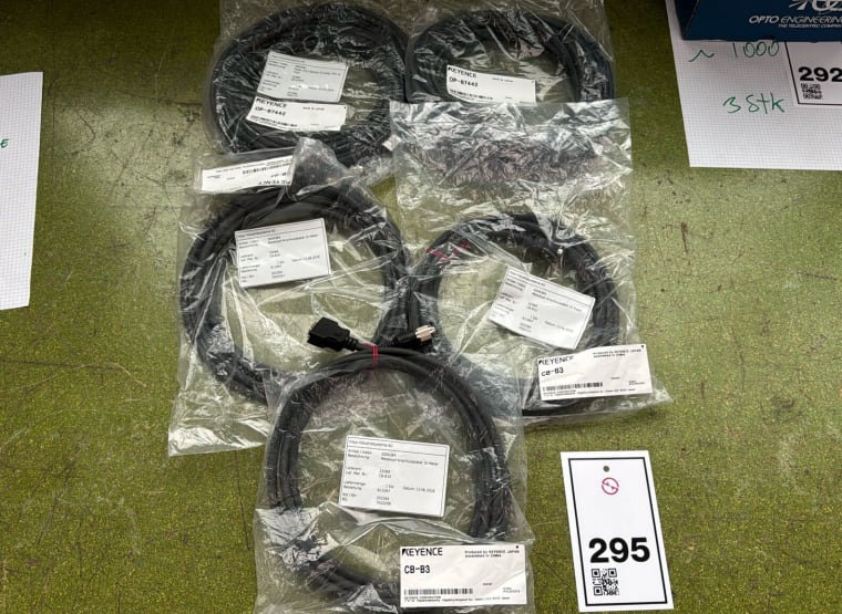 KEYENCE Lot connection cables