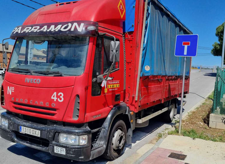 IVECO Kamion