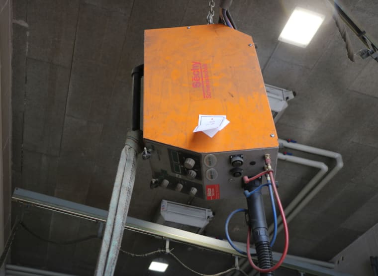 REHM MEGA.PLUS FOCUS Wire feeder for welding equipment (with swivelling crane function)
