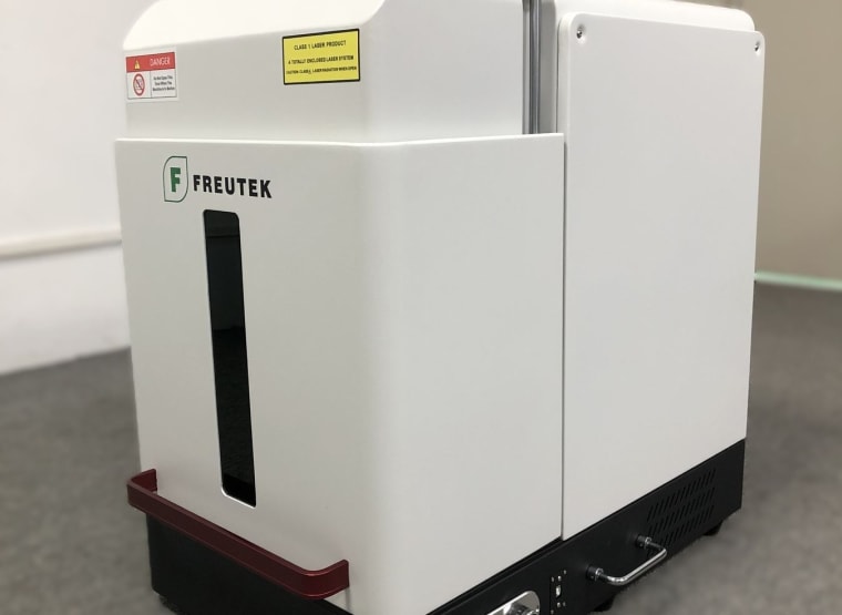 FREUTEK LMM0006 Enclosed fiber Laser marking and engraving machine 30W (110x110 mm)