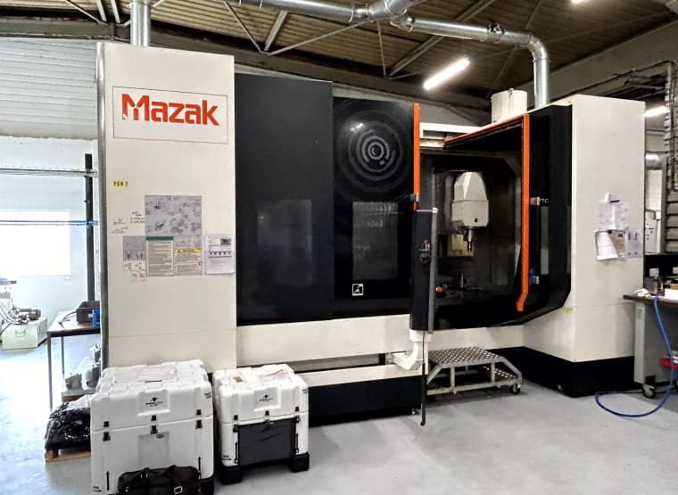 MAZAK VTC-800/30SLR Universal Machining Center