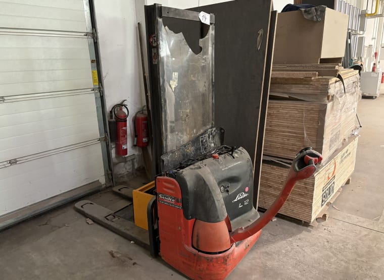 LINDE L12 Pallet truck