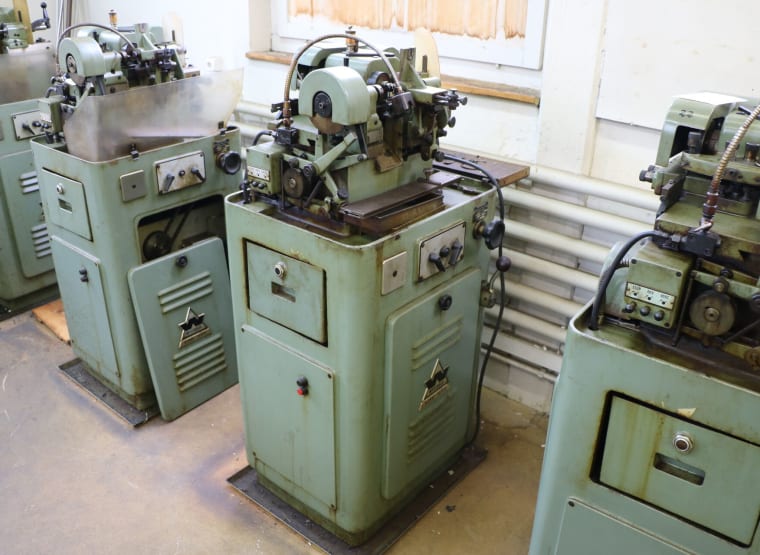 WYSSBROD 125 II A Gear cutting machine