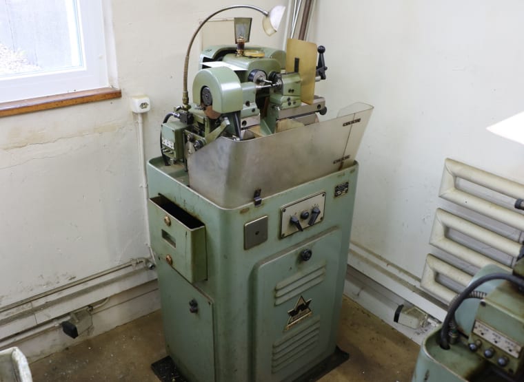 WYSSBROD 125 II A Gear cutting machine