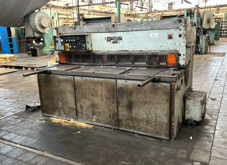 STROJARNE PIESOK NTE 2000 Hydraulic Guillotine Shear