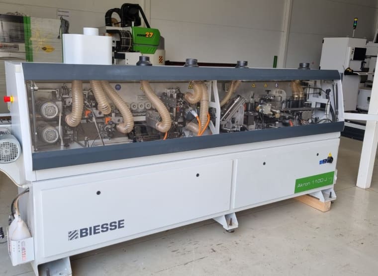 BIESSE AKRON 1130J Enkelzijdige kantenbewerker