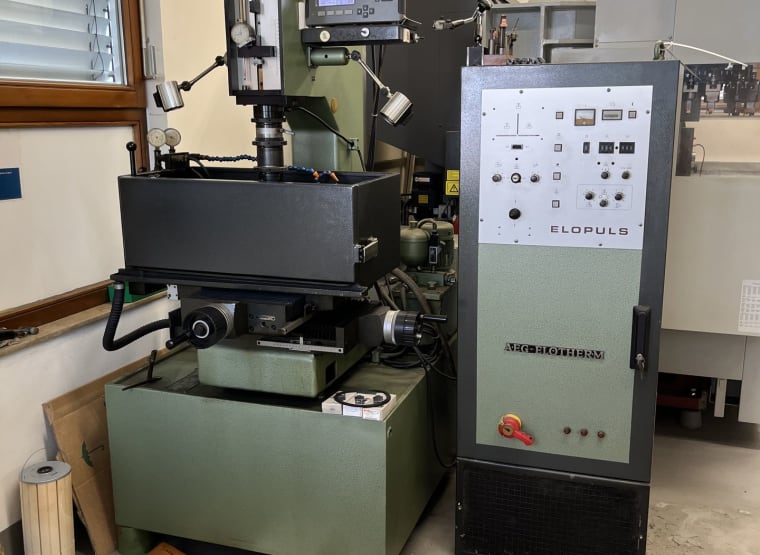 AEG ELOTHERM ELBOMAT 111 S Spark erosion machine