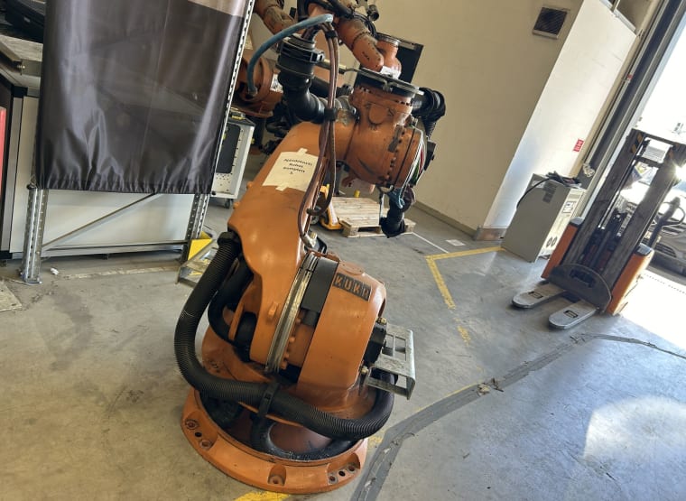 KUKA KR210 Industrieroboter