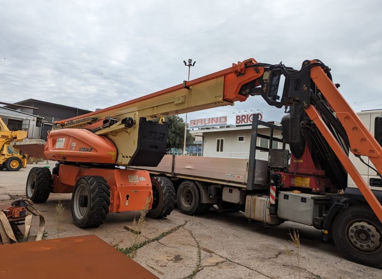 Plataforma de trabalho/elevador (construção) JLG 1250 AJP