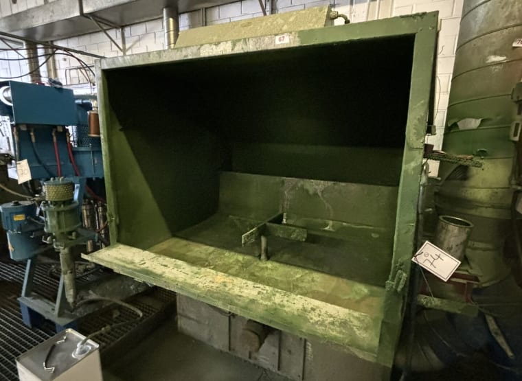 WALTHER 77 Paint booth